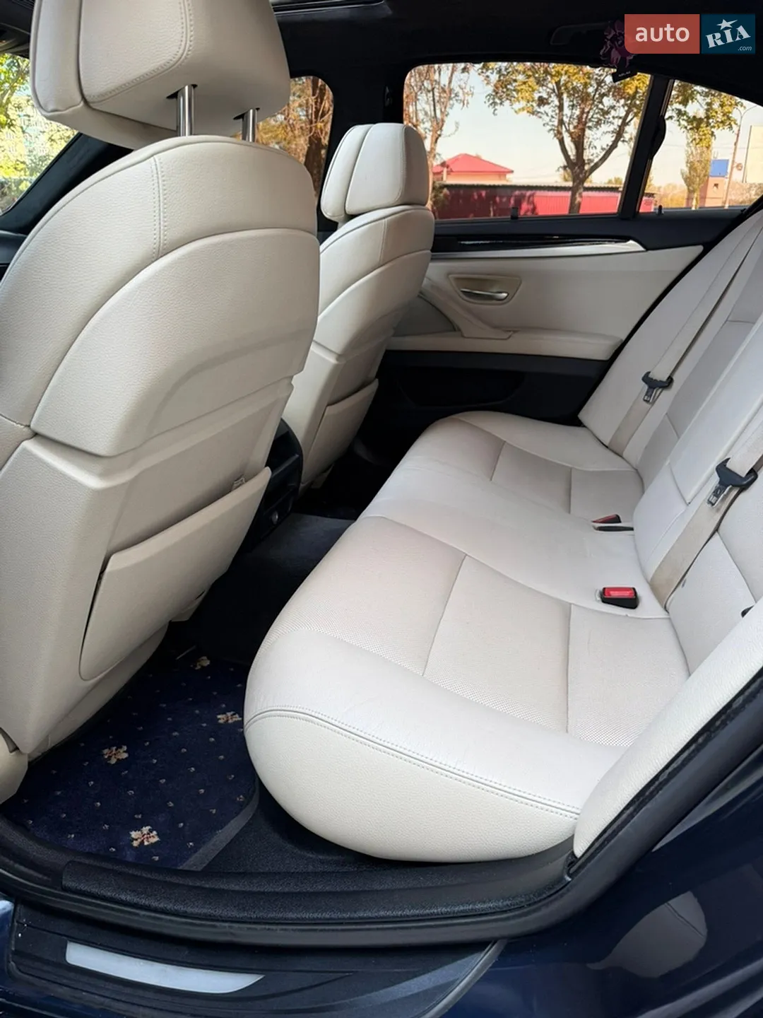 2011 BMW 5er - мініатюра 18