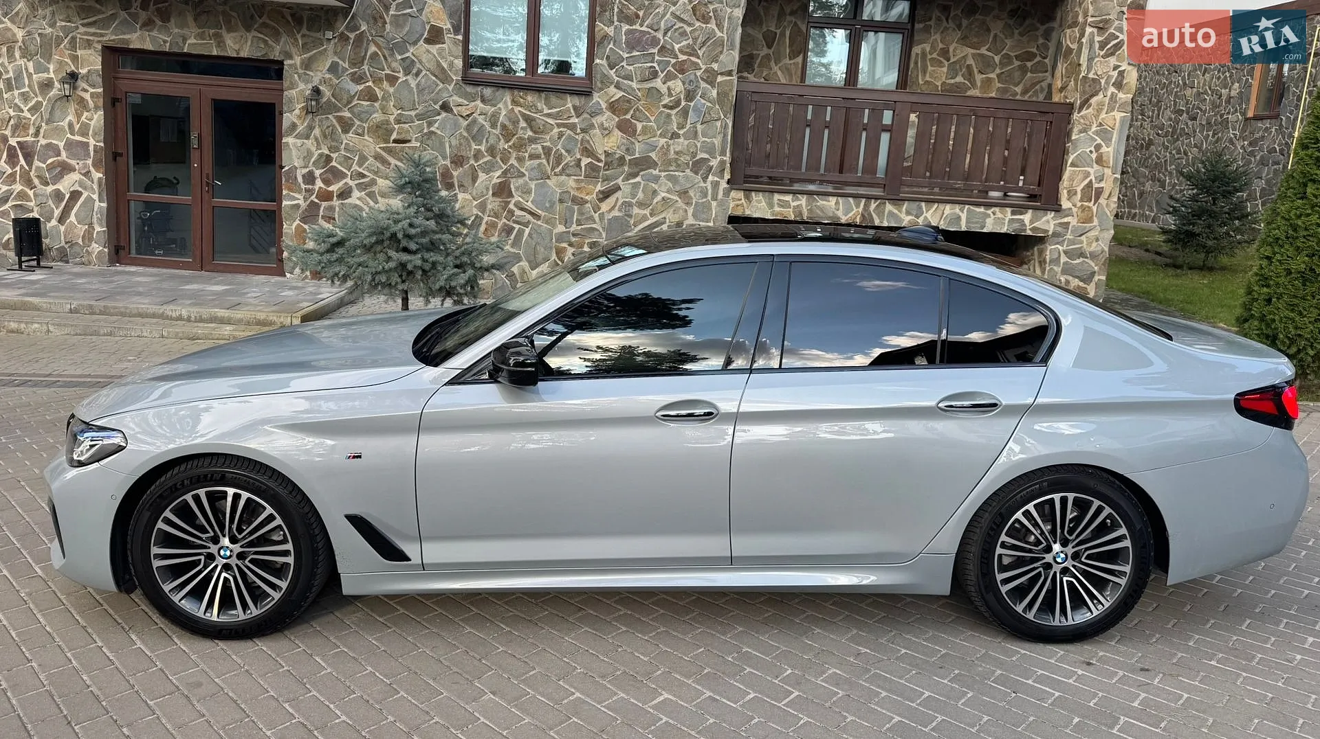2017 BMW 5er - мініатюра 2