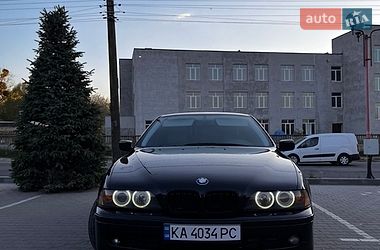 Седан BMW 5 Series 2000 в Вінниці
