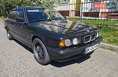 Седан BMW 5 Series 1994 в Луцьку