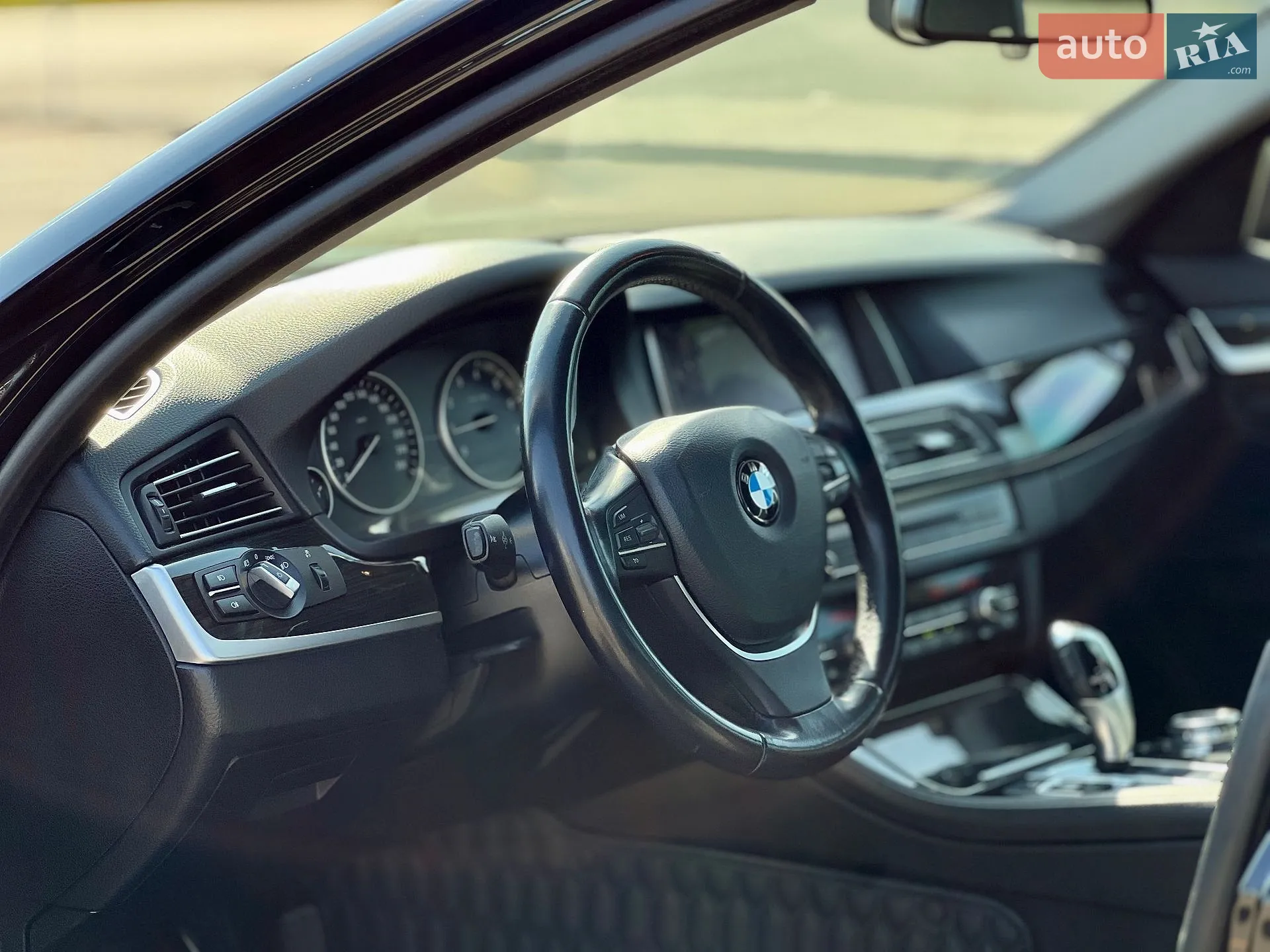 2015 BMW 5er - мініатюра 18