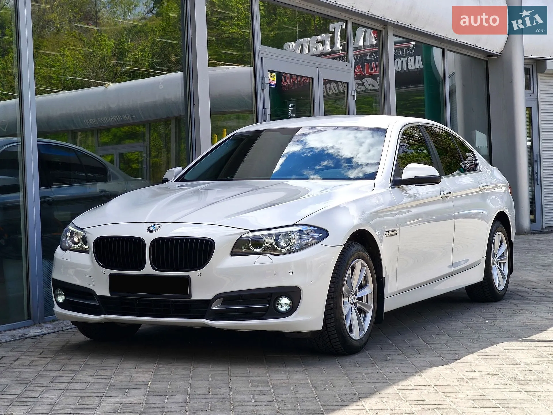 2016 BMW 5er - мініатюра 10