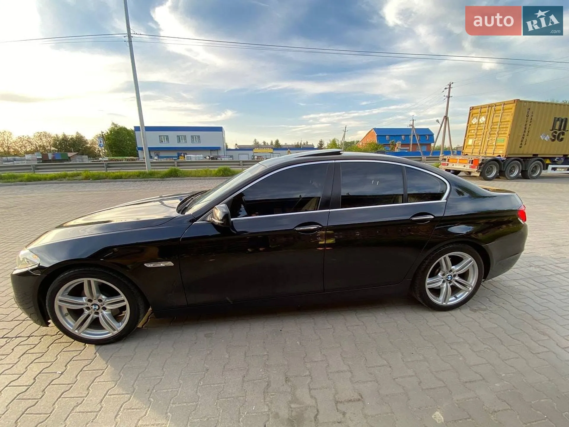 2011 BMW 5er - мініатюра 4