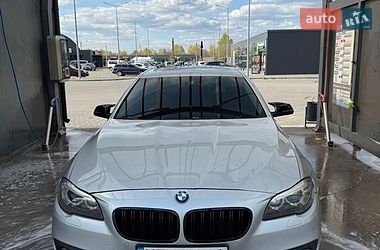 Седан BMW 5 Series 2015 в Дніпрі