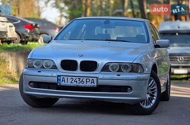 Седан BMW 5 Series 2002 в Буче