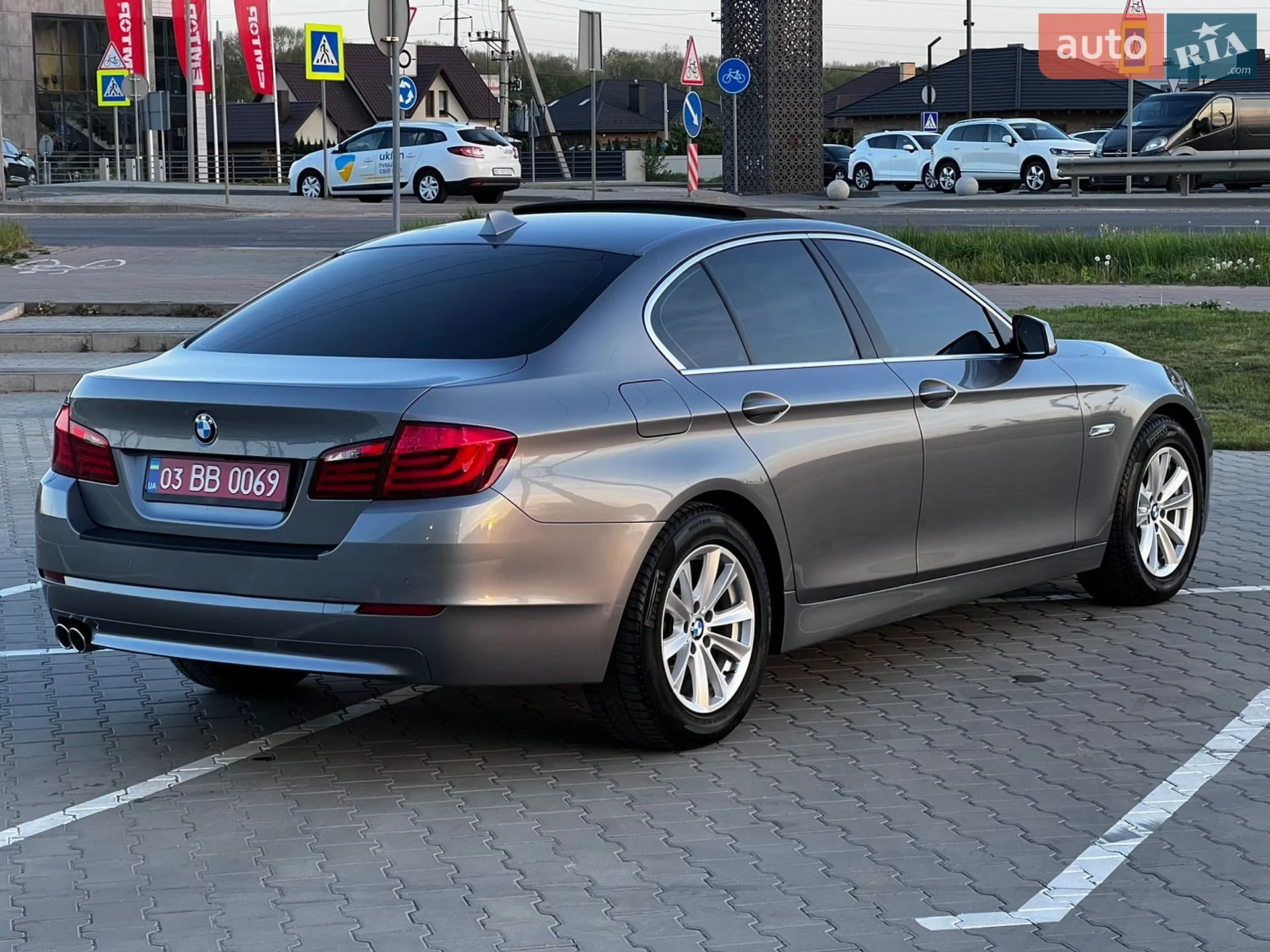 2012 BMW 5er - мініатюра 12