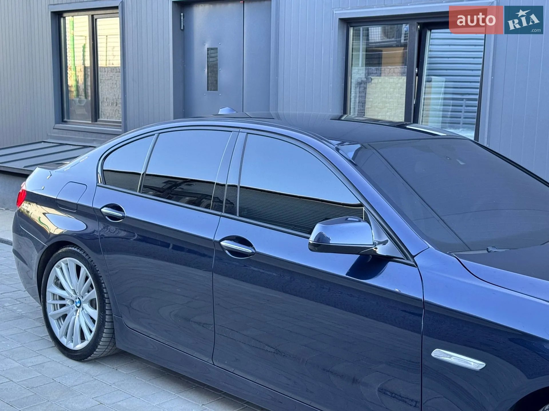 2011 BMW 5er - мініатюра 10