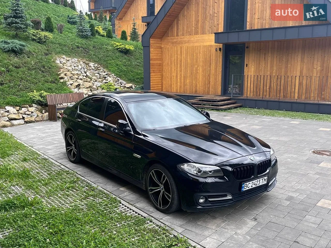 2016 BMW 5er - мініатюра 11