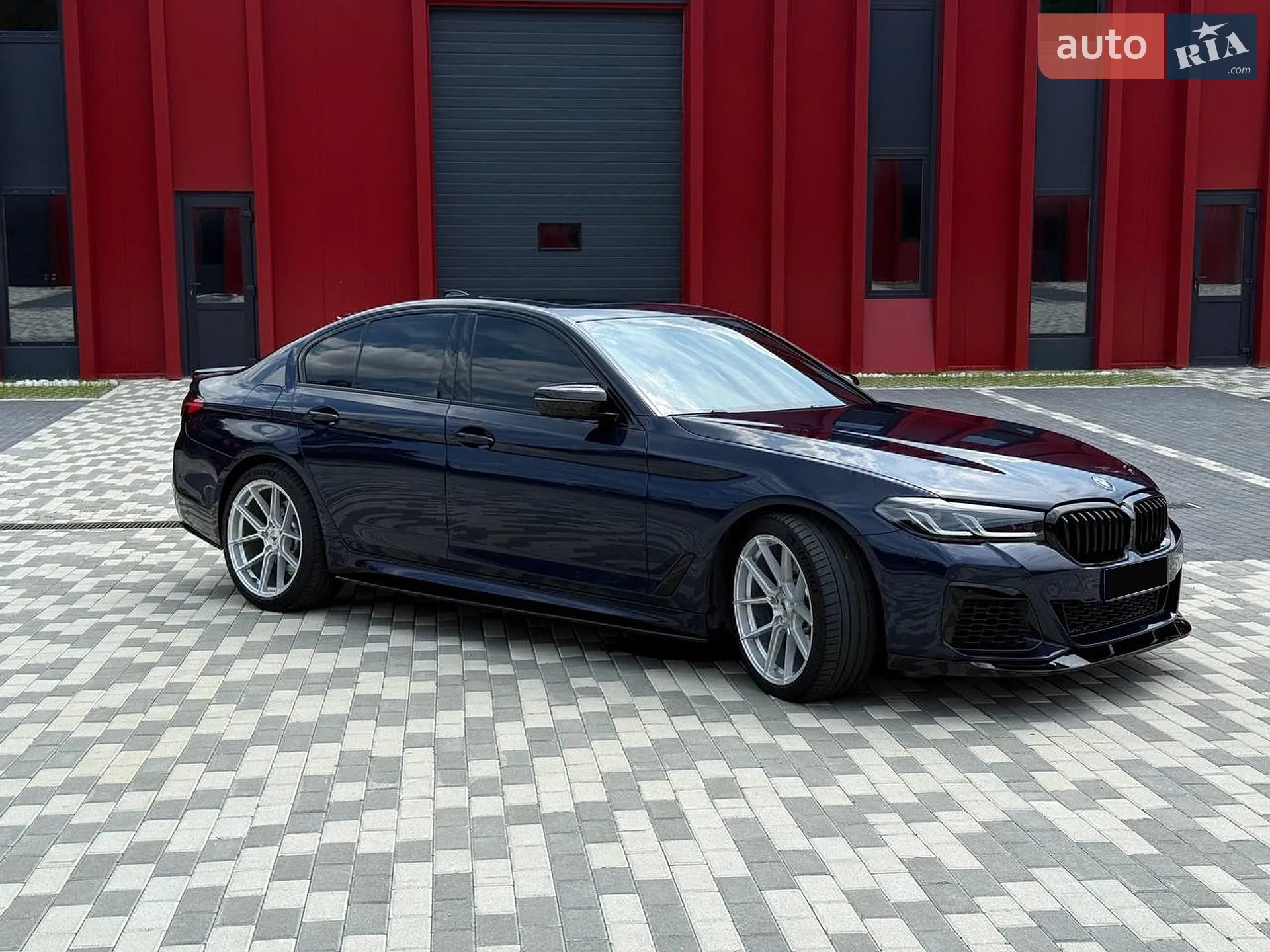 2017 BMW 5er - мініатюра 2