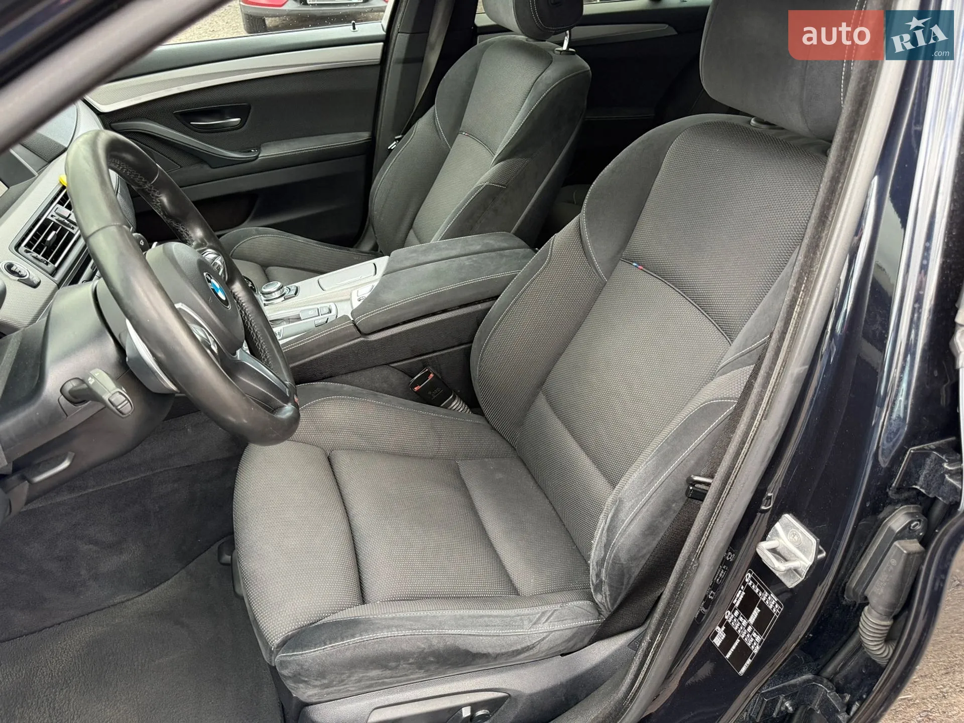 2016 BMW 5er - мініатюра 10