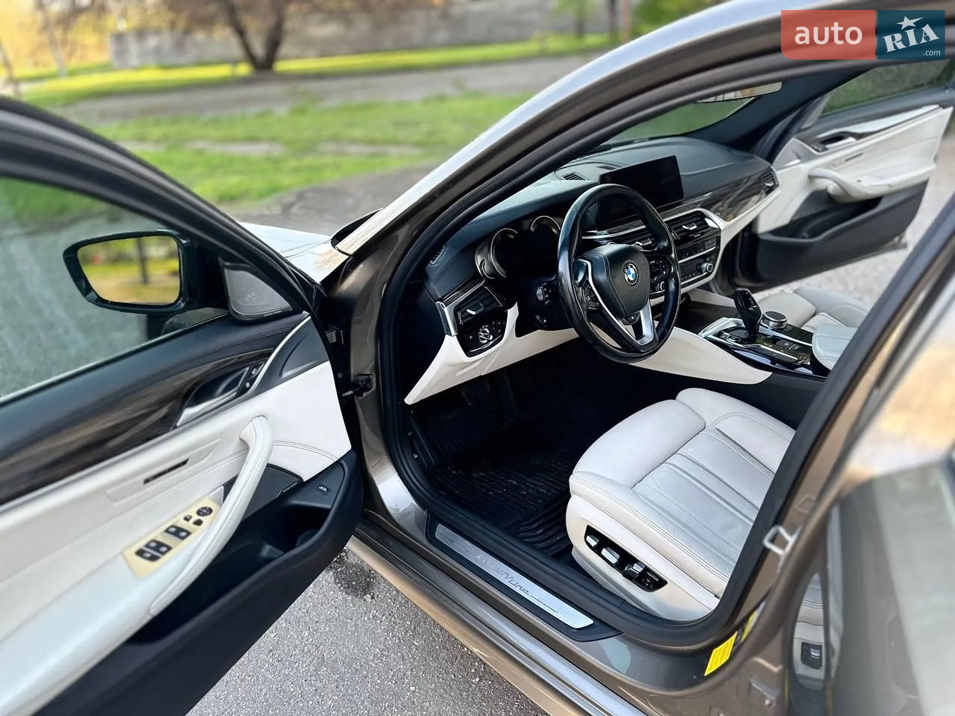 2017 BMW 5er - мініатюра 11