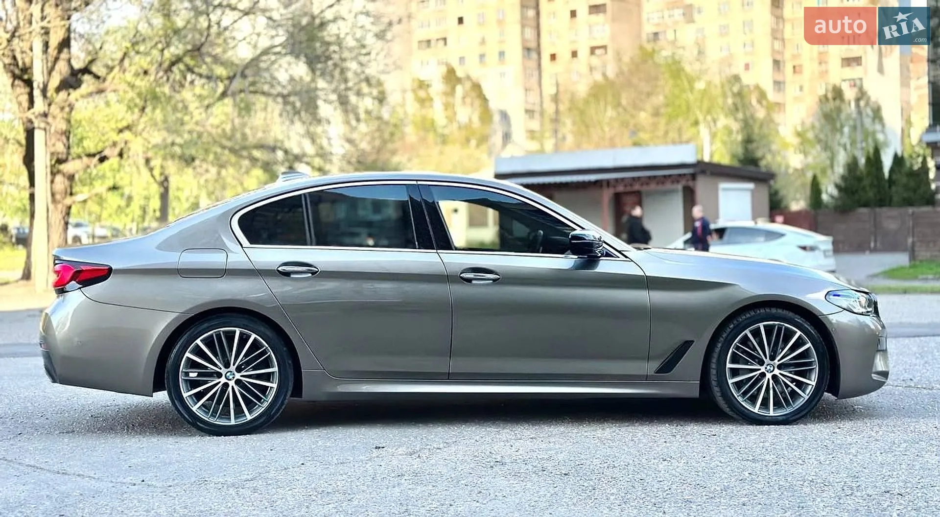 2017 BMW 5er - мініатюра 3
