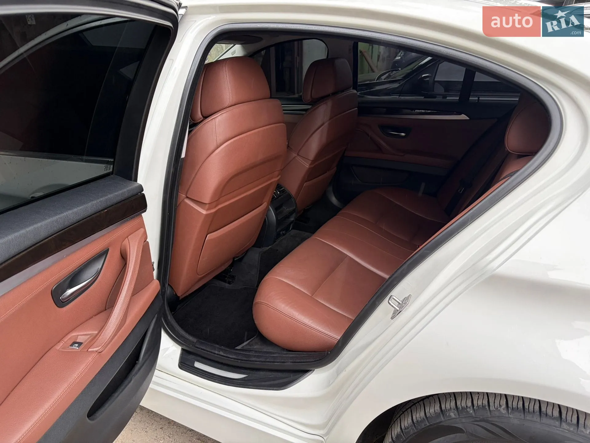 2012 BMW 5er - мініатюра 21