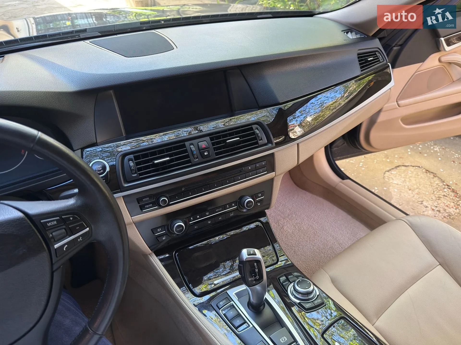 2012 BMW 5er - мініатюра 23