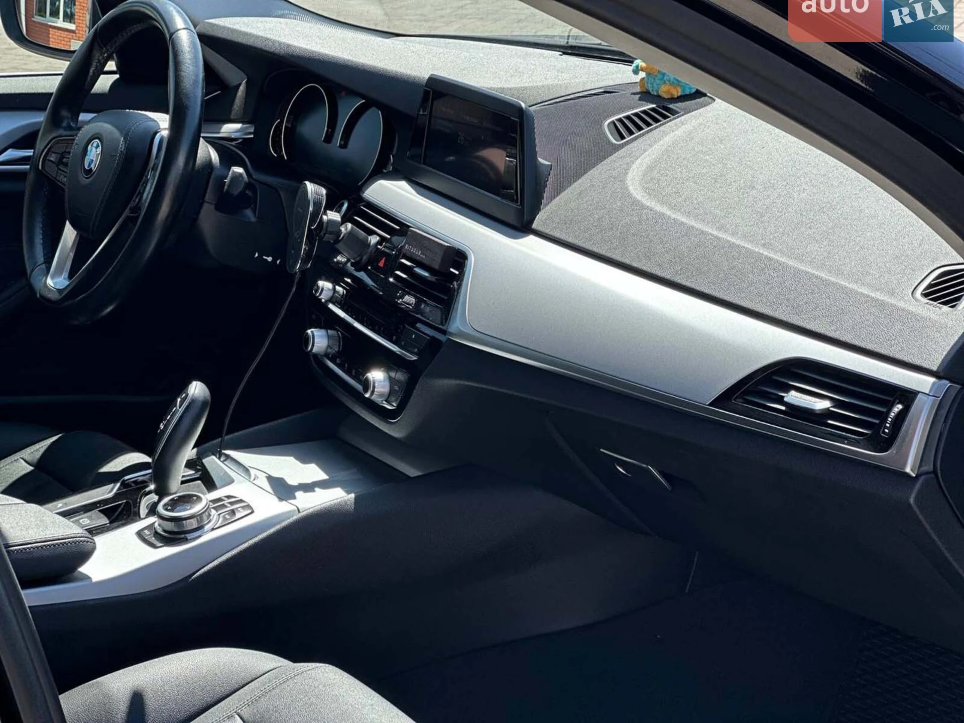 2017 BMW 5er - мініатюра 18