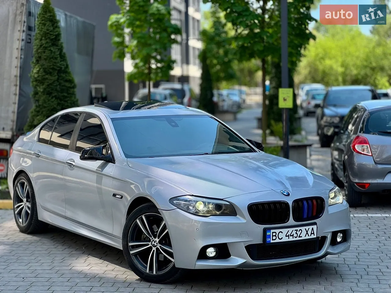 2010 BMW 5er - мініатюра 18
