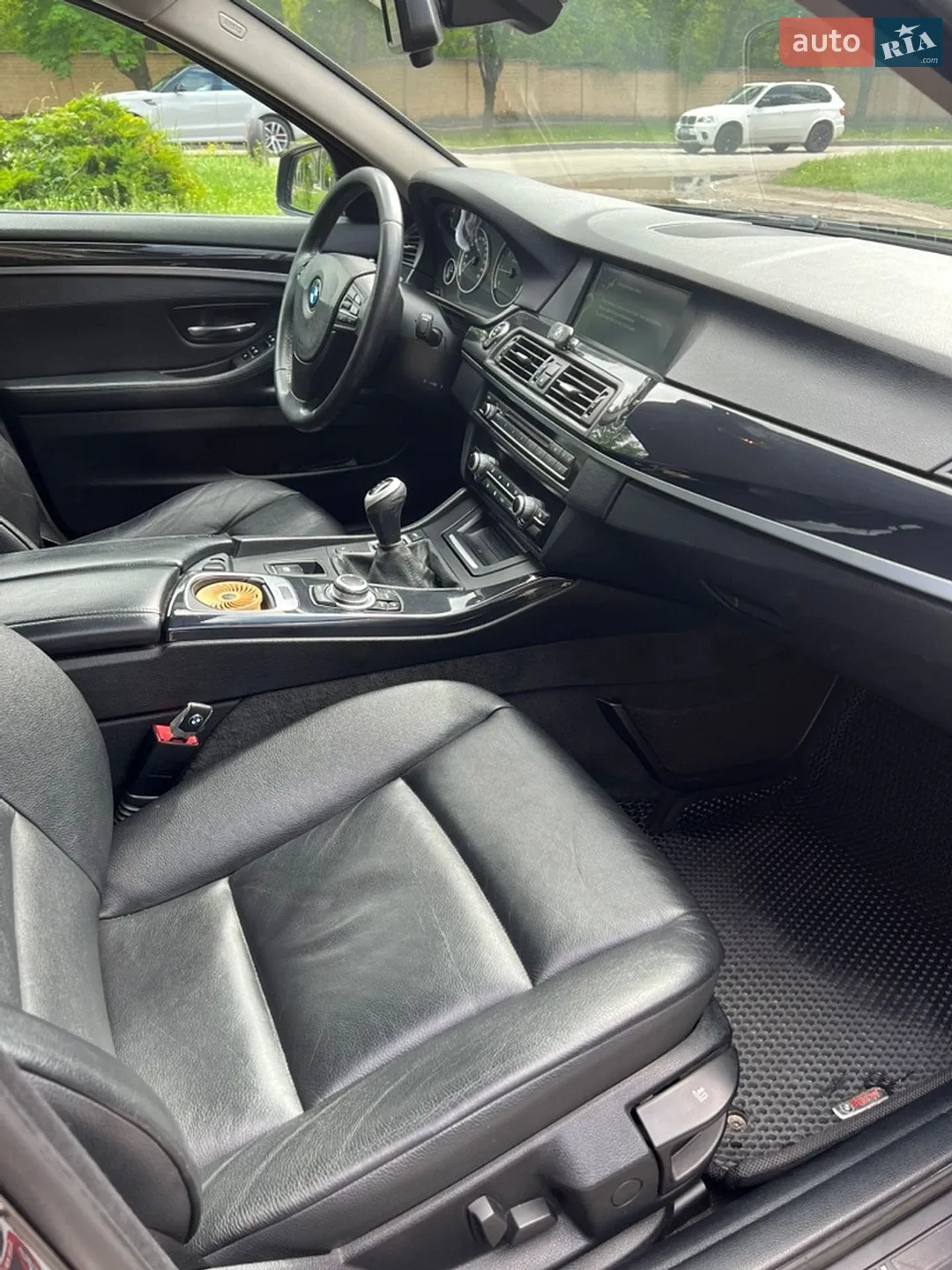 2011 BMW 5er - мініатюра 14