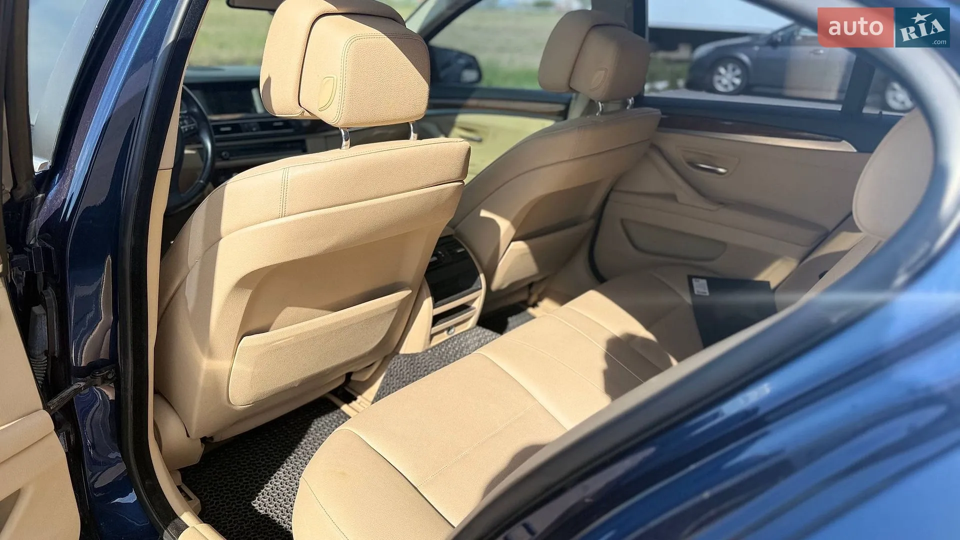 2011 BMW 5er - мініатюра 12
