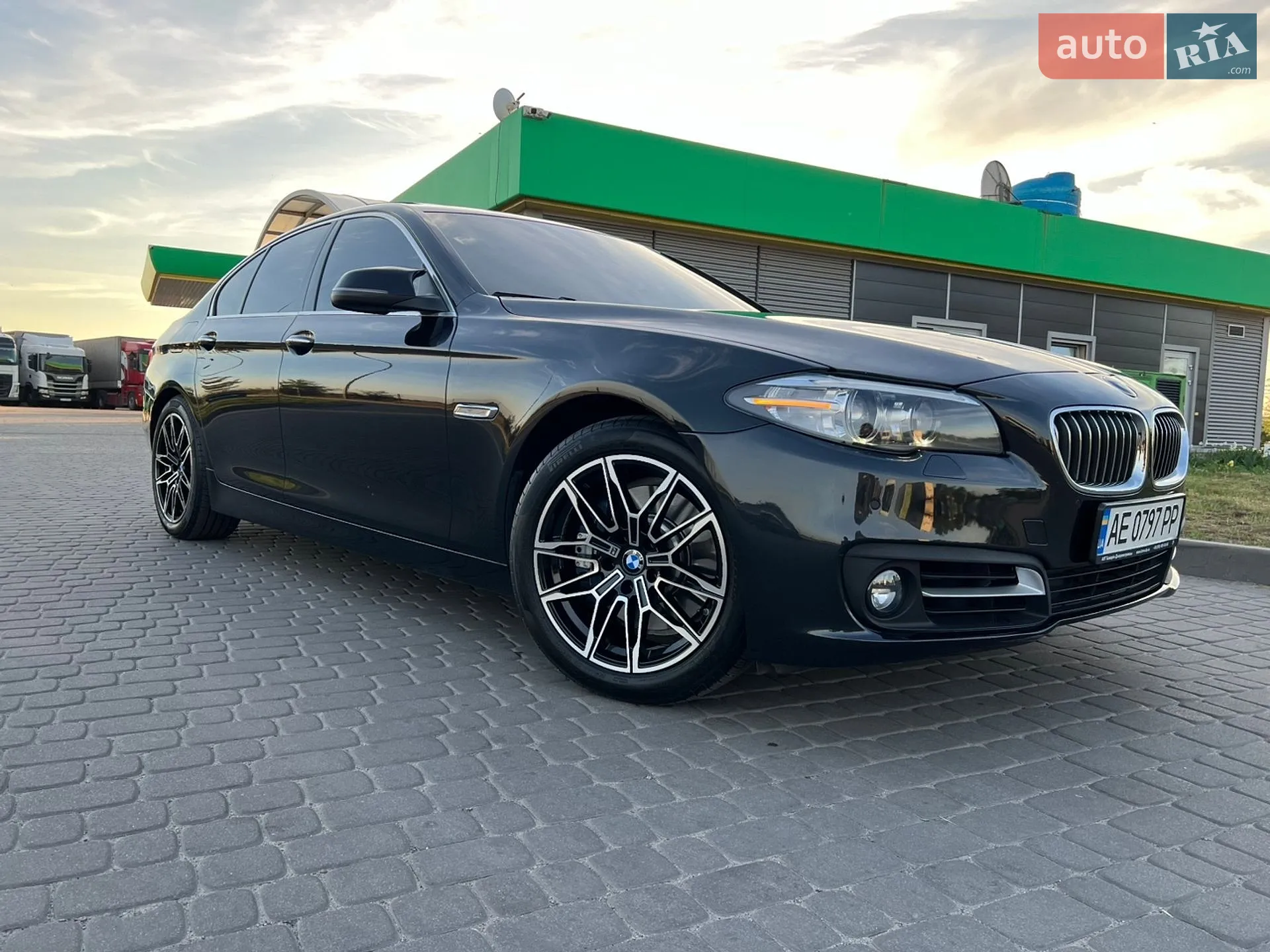 2015 BMW 5er - фото 1