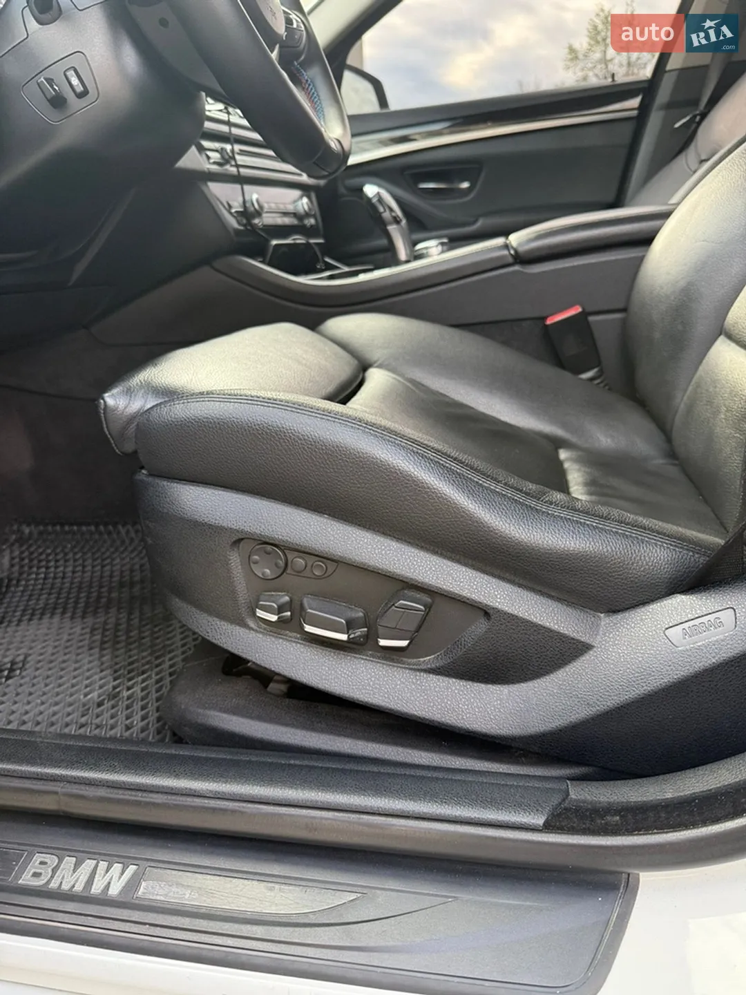 2011 BMW 5er - мініатюра 14
