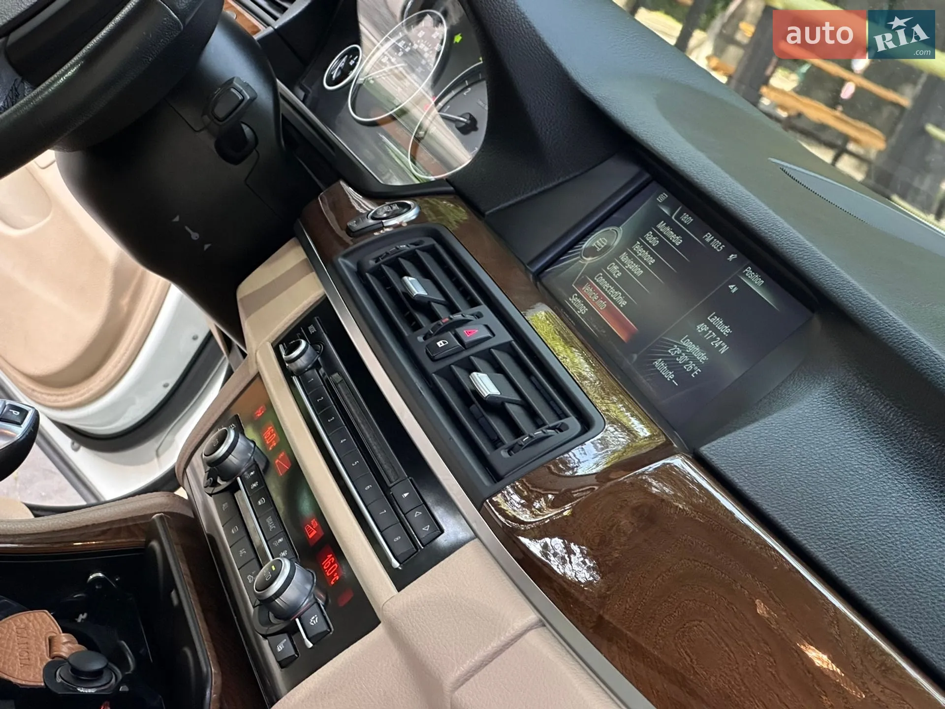 2013 BMW 5er - мініатюра 47