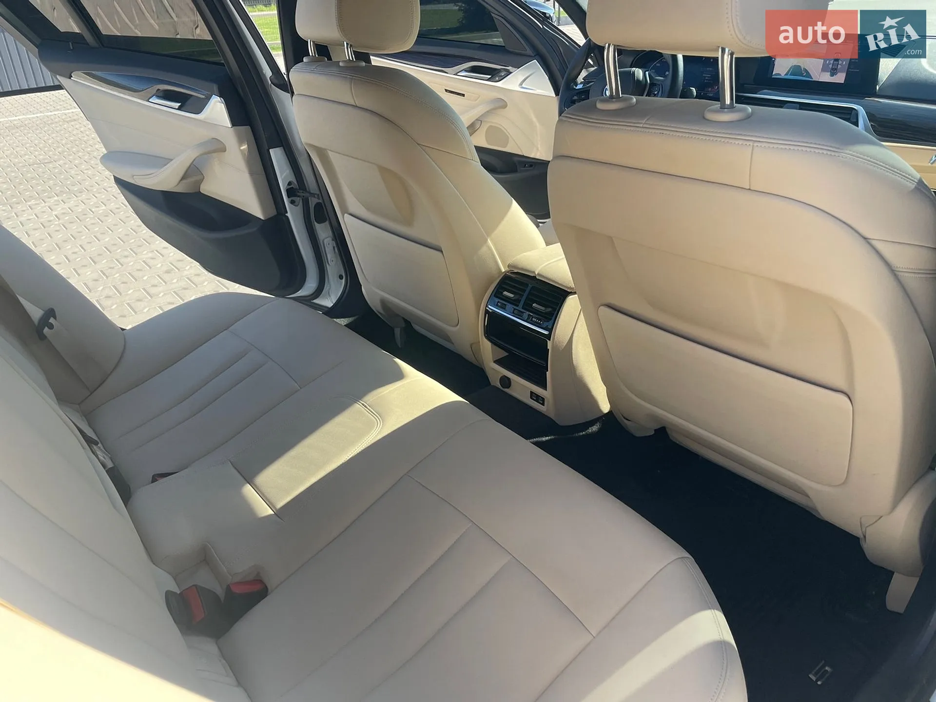 2020 BMW 5er - мініатюра 26