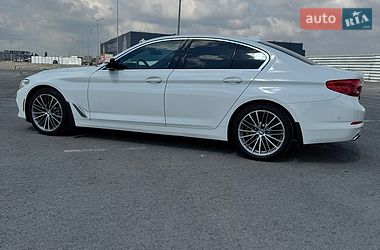 Седан BMW 5 Series 2018 в Львове