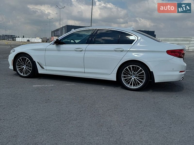 Седан BMW 5 Series 2018 в Львове