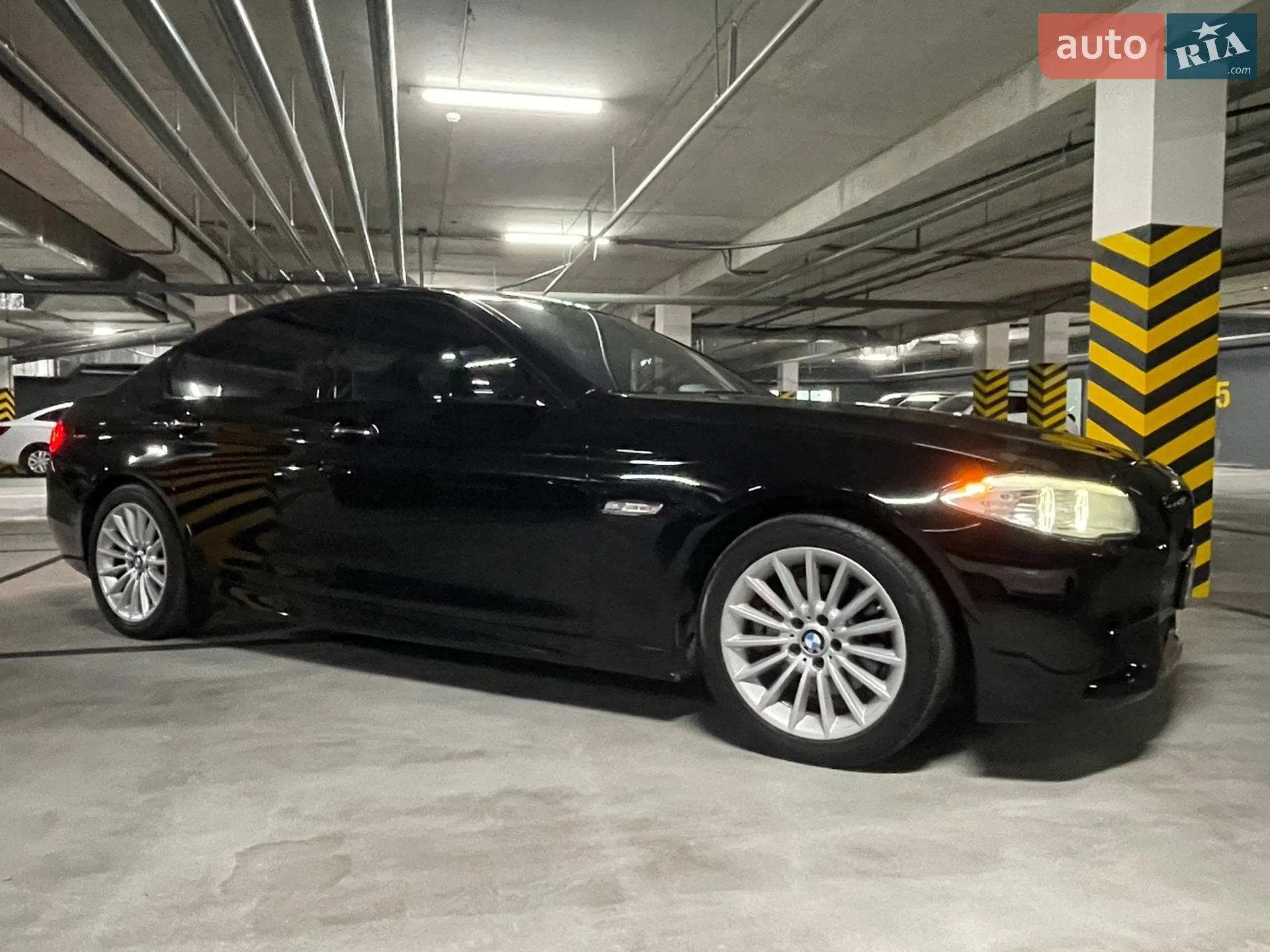 2011 BMW 5er - мініатюра 10