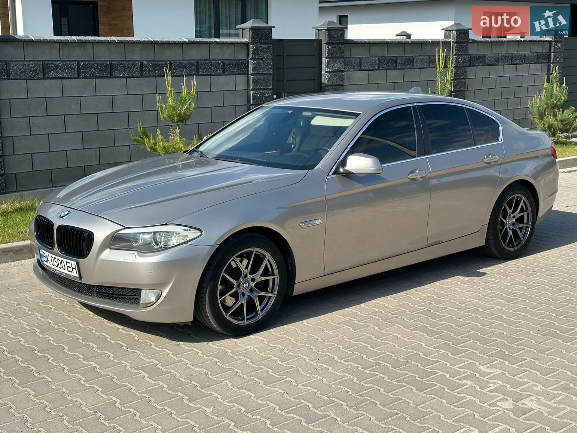 2010 BMW 5er - мініатюра 4
