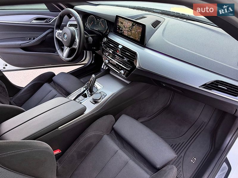 Седан BMW 5 Series 2017 в Киеве
