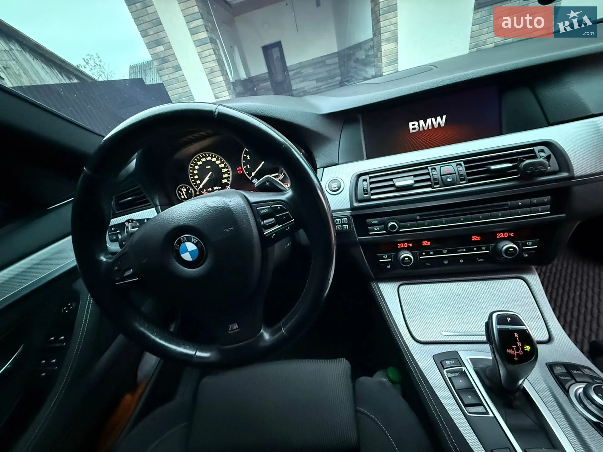2012 BMW 5er - мініатюра 16