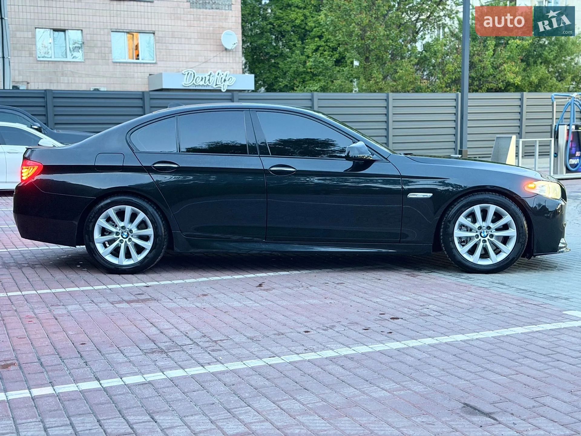 2010 BMW 5er - мініатюра 3