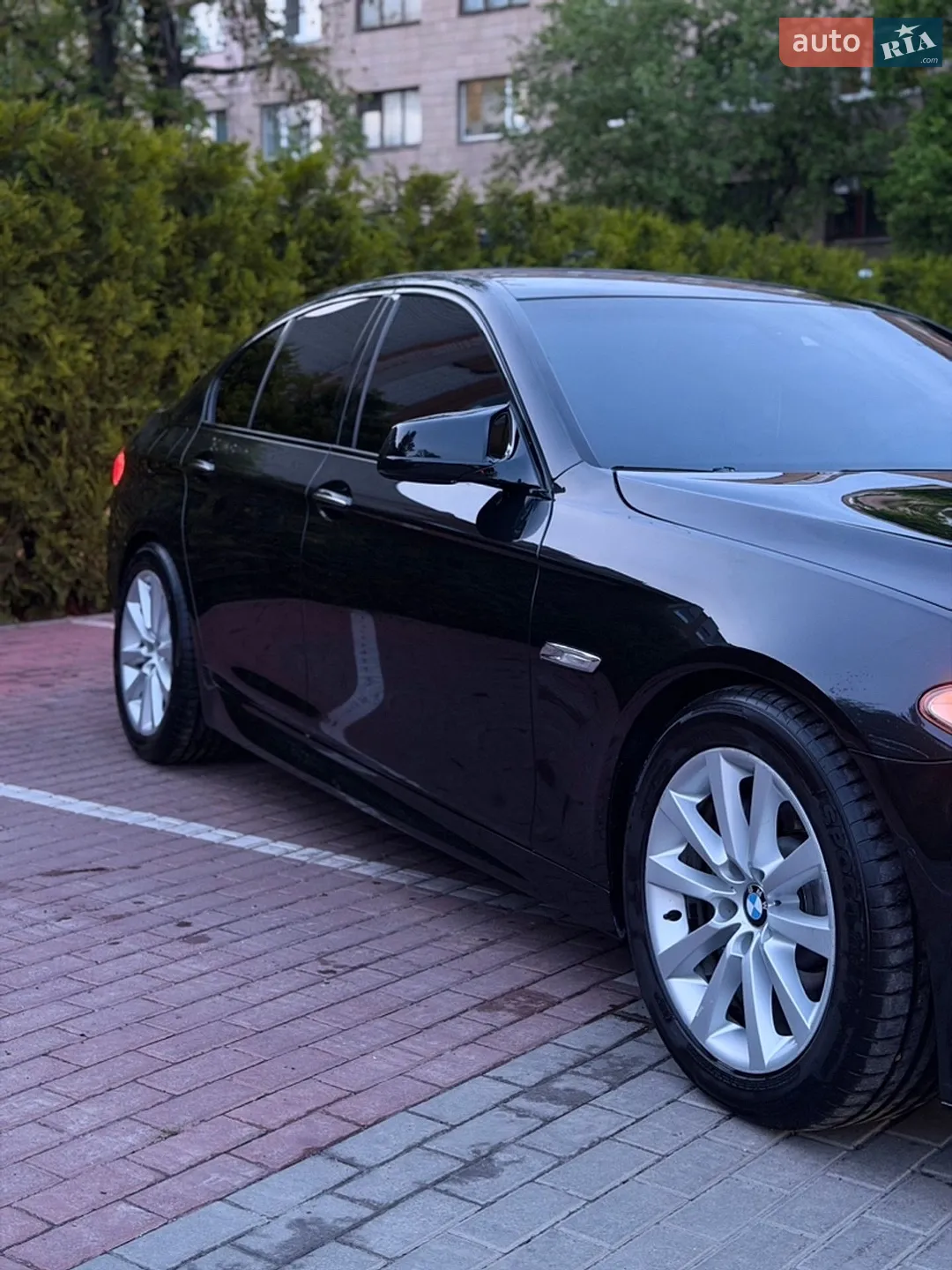 2010 BMW 5er - мініатюра 4