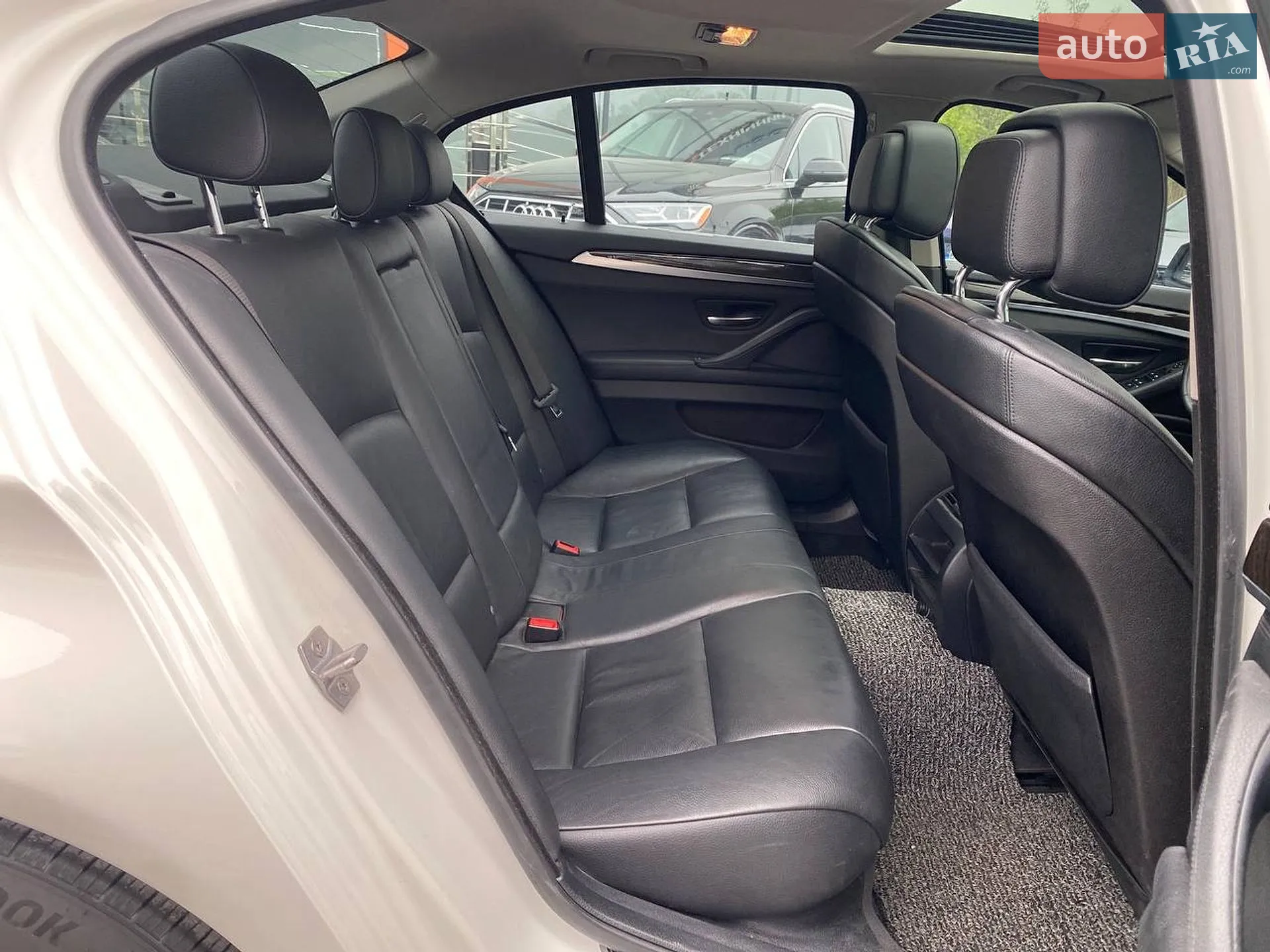 2013 BMW 5er - мініатюра 21