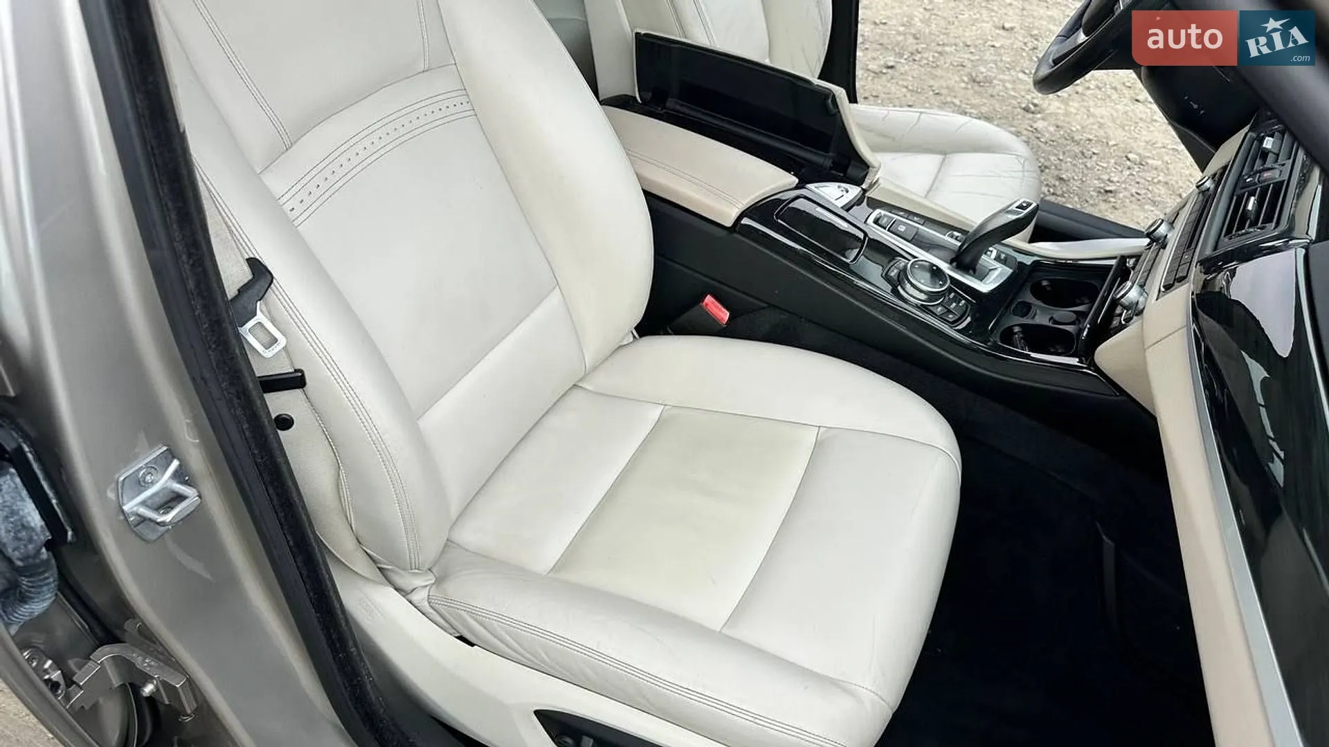 2014 BMW 5er - мініатюра 18