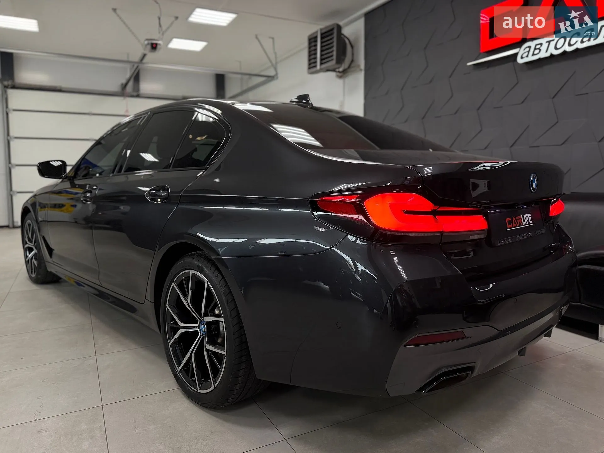 2021 BMW 5er - мініатюра 26