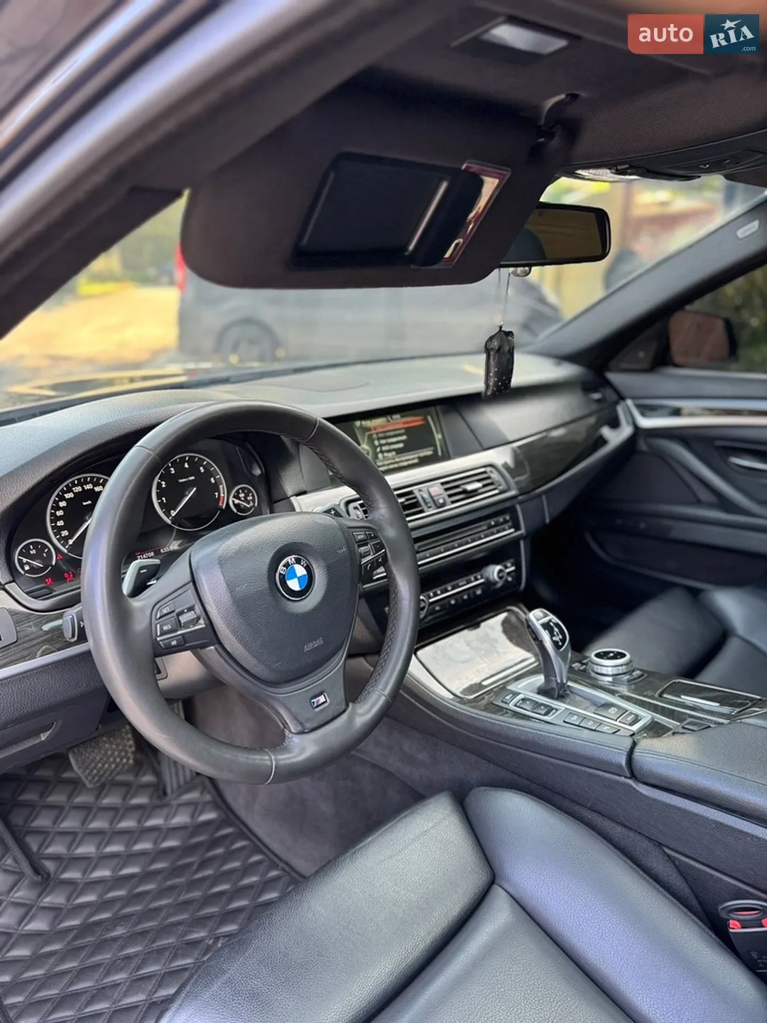 2012 BMW 5er - мініатюра 11