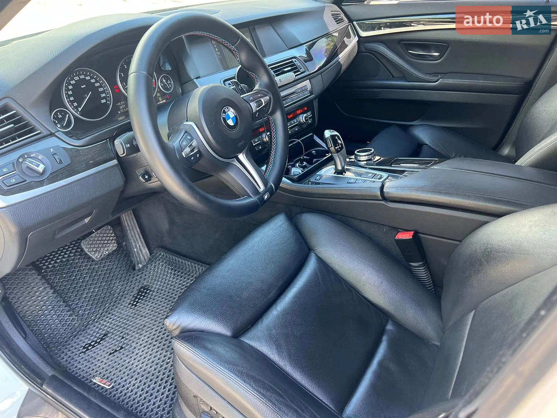 2011 BMW 5er - мініатюра 10