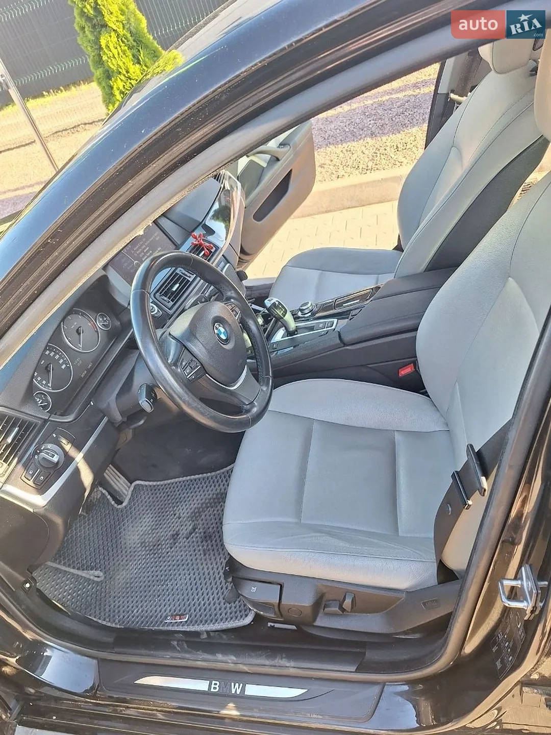 2010 BMW 5er - мініатюра 4