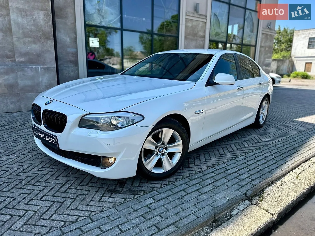 2010 BMW 5er - мініатюра 22