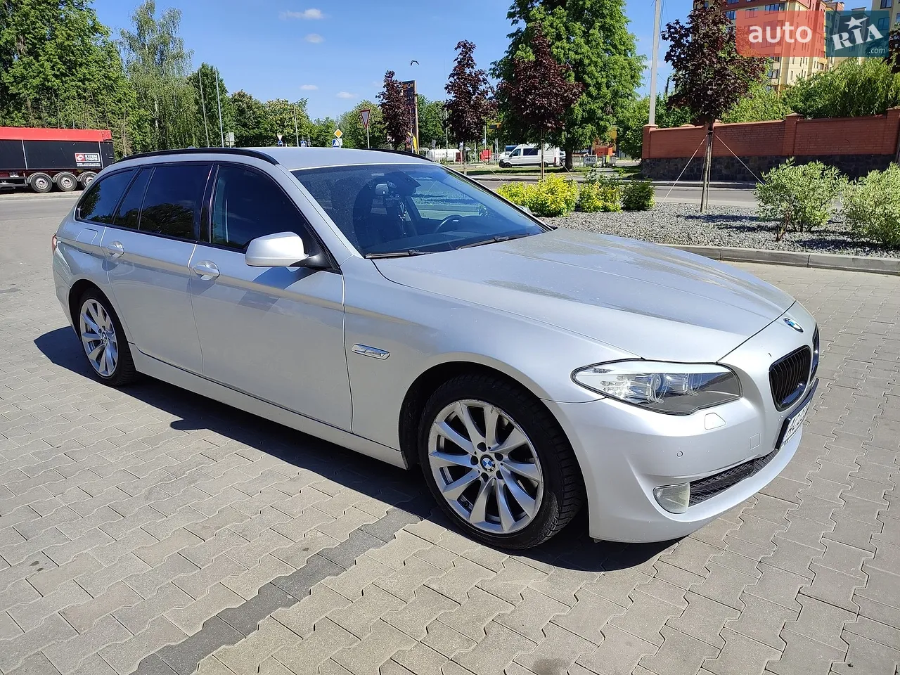 2010 BMW 5er - мініатюра 21