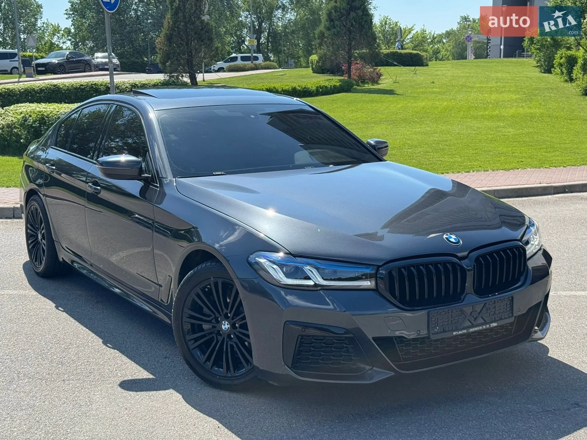 2017 BMW 5er - мініатюра 2