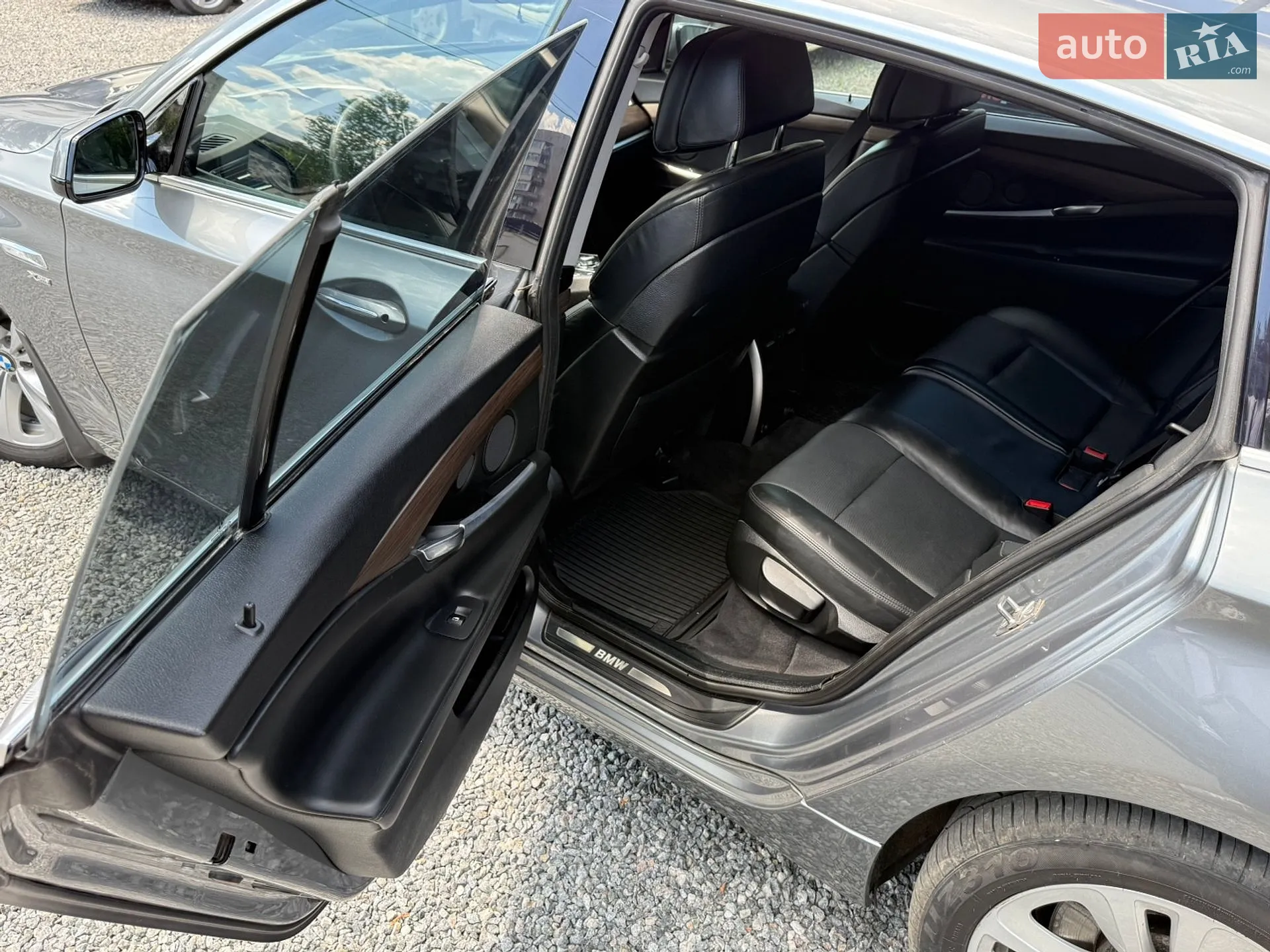 2010 BMW 5er - мініатюра 26