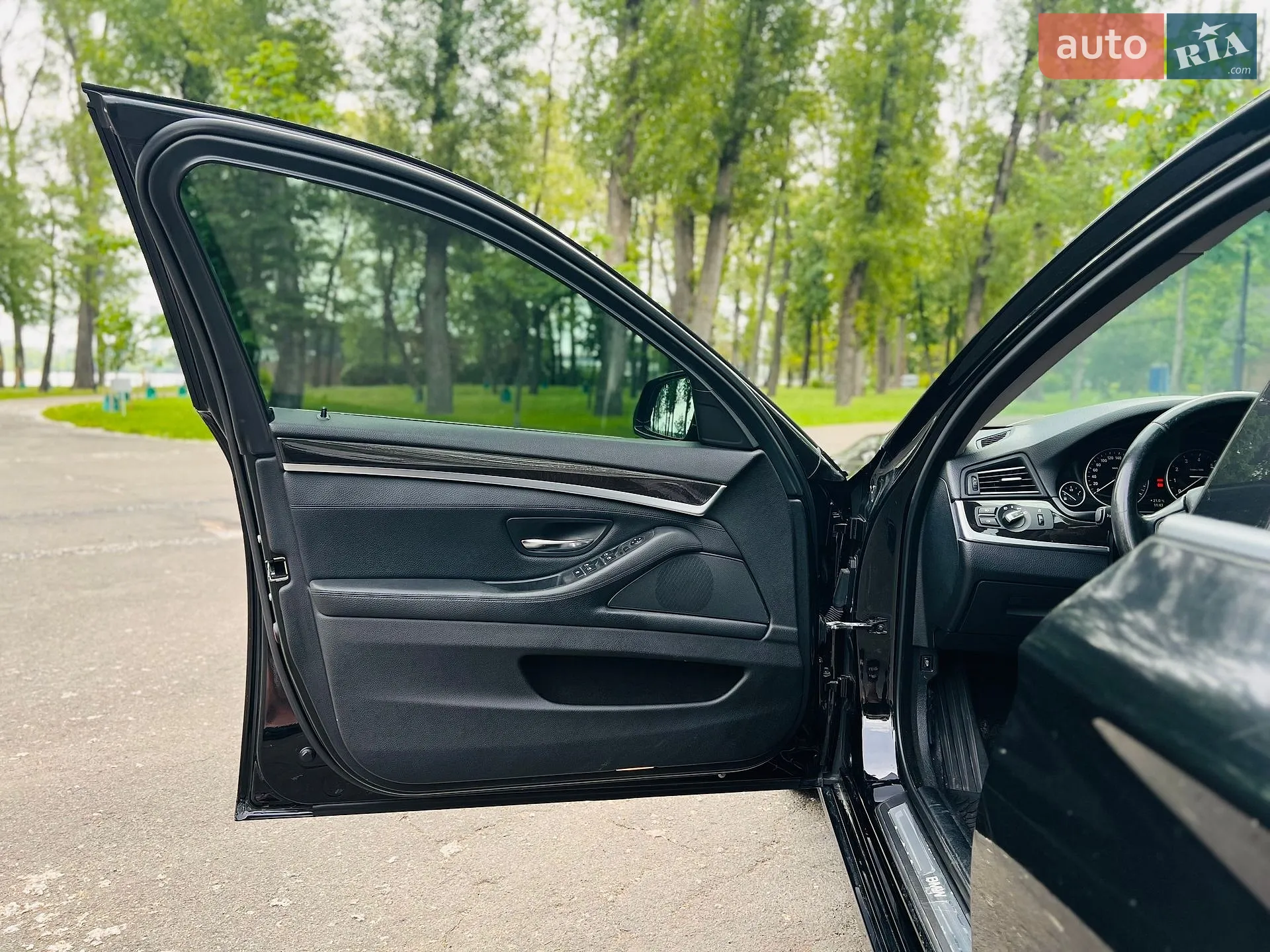 2013 BMW 5er - мініатюра 19