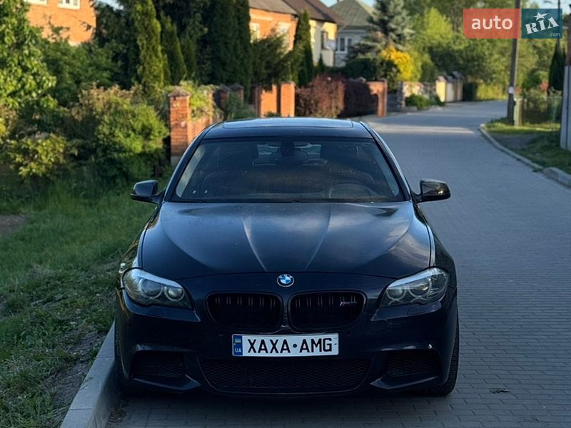 Седан BMW 5 Series 2012 в Мостиске