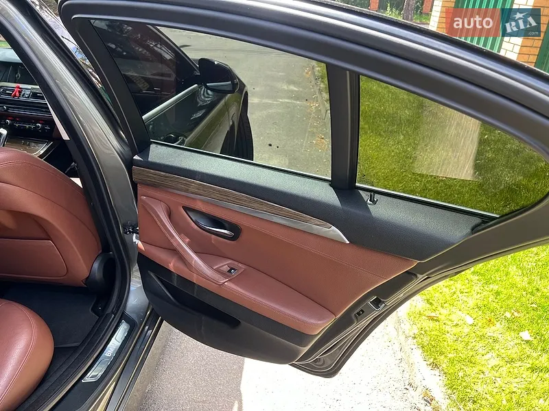 BMW 5 Series 2014 VIN WBA5D31080D576855 фото оголошення 12 з 61
