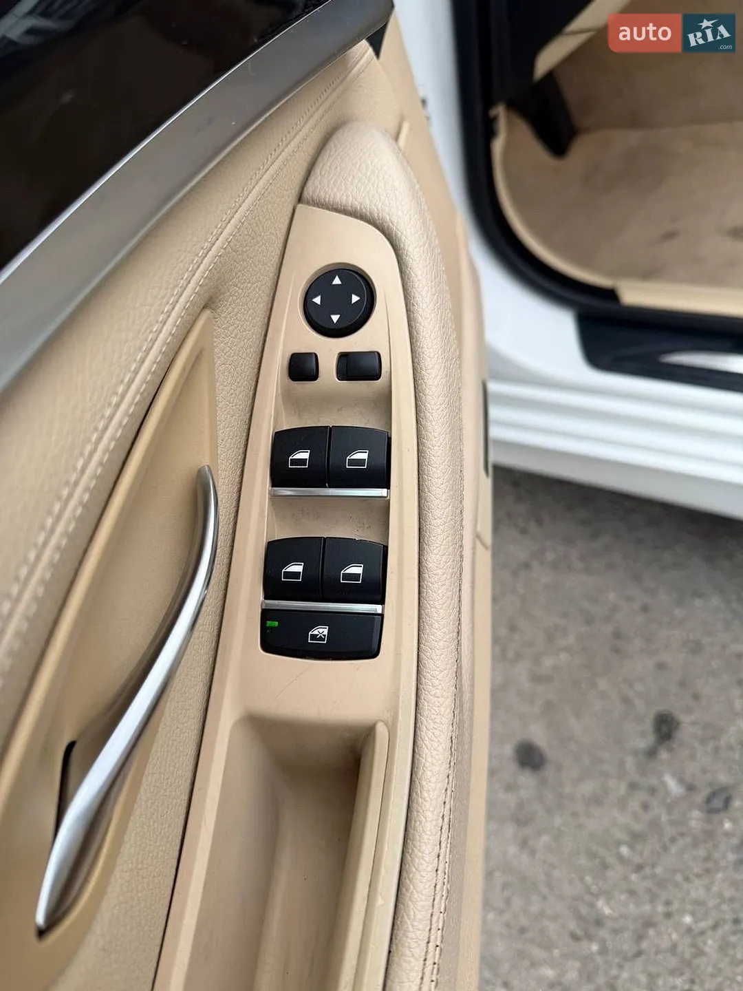 2012 BMW 5er - мініатюра 17