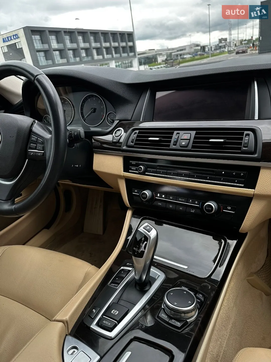 2014 BMW 5er - мініатюра 10