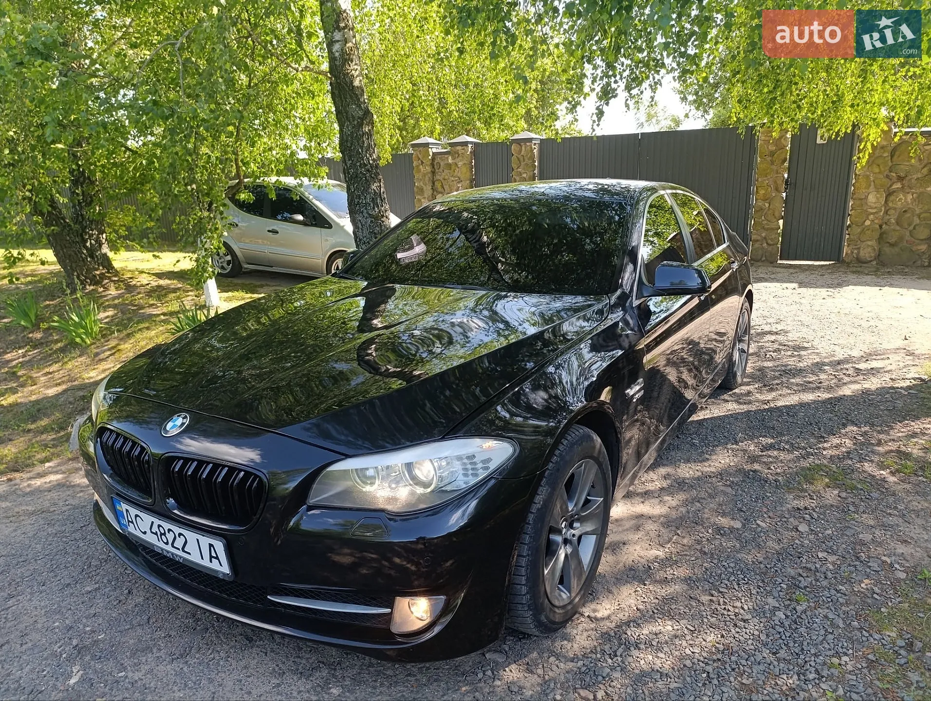 2012 BMW 5er - мініатюра 2